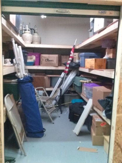 Medium Self Storage Unit With Shelves & Lights